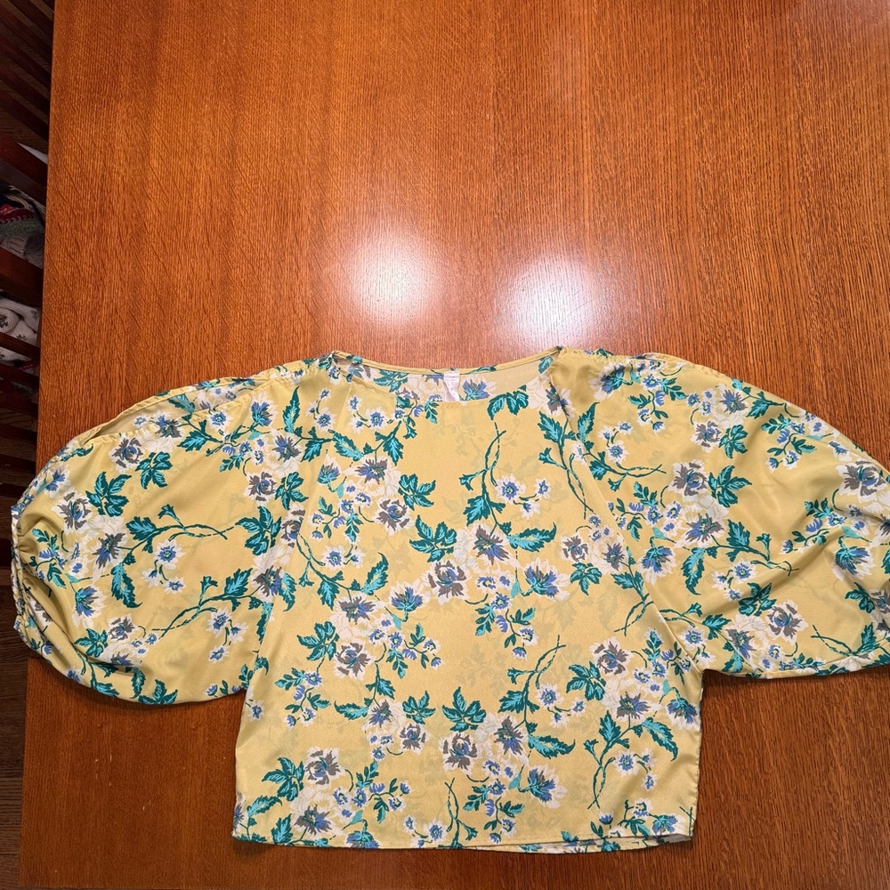 Francesca’s Collection Floral Puff Sleeve Yellow Blouse Top